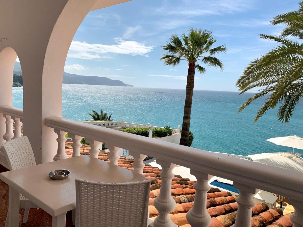 Hotel Paraiso Del Mar Nerja Kültér fotó