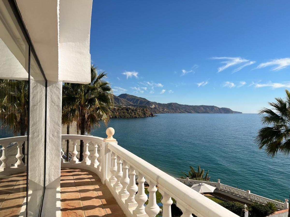 Hotel Paraiso Del Mar Nerja Kültér fotó