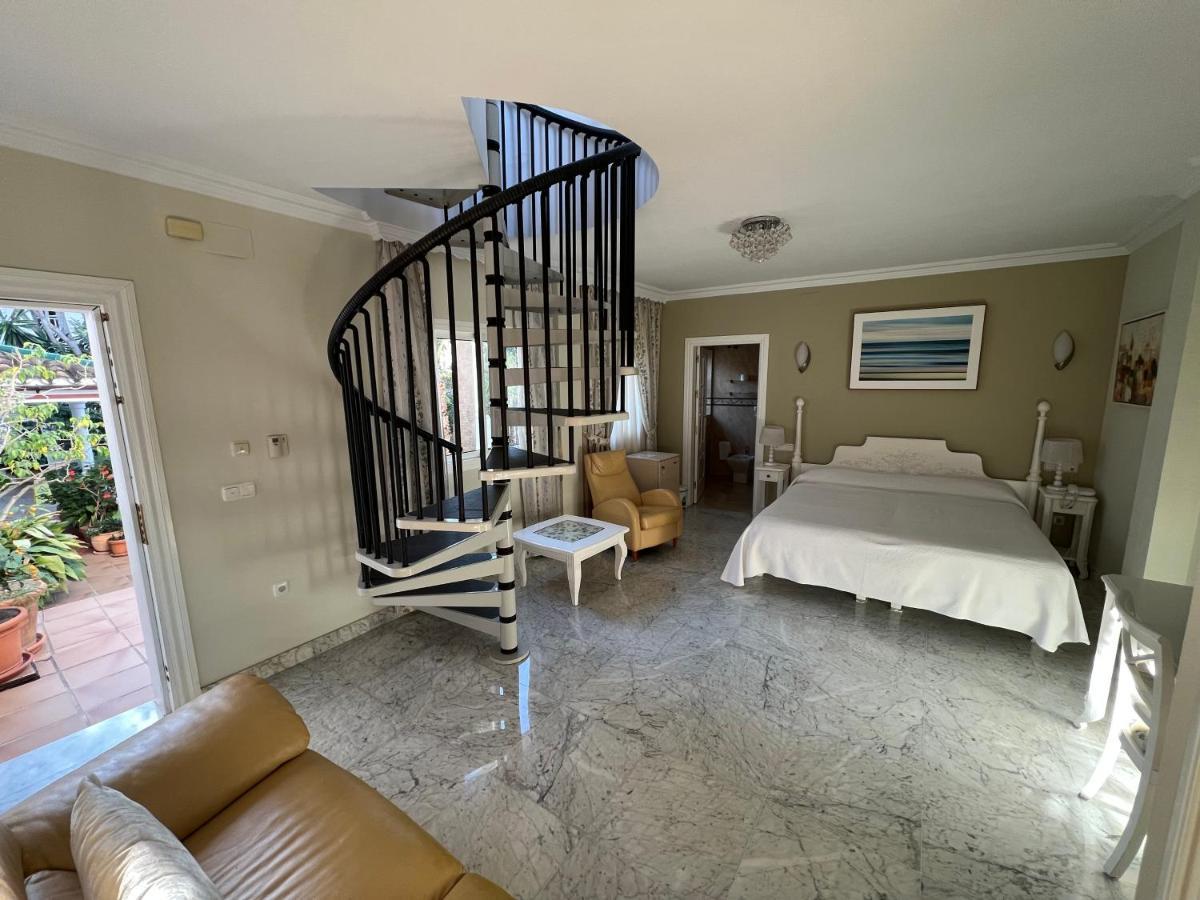 Hotel Paraiso Del Mar Nerja Kültér fotó