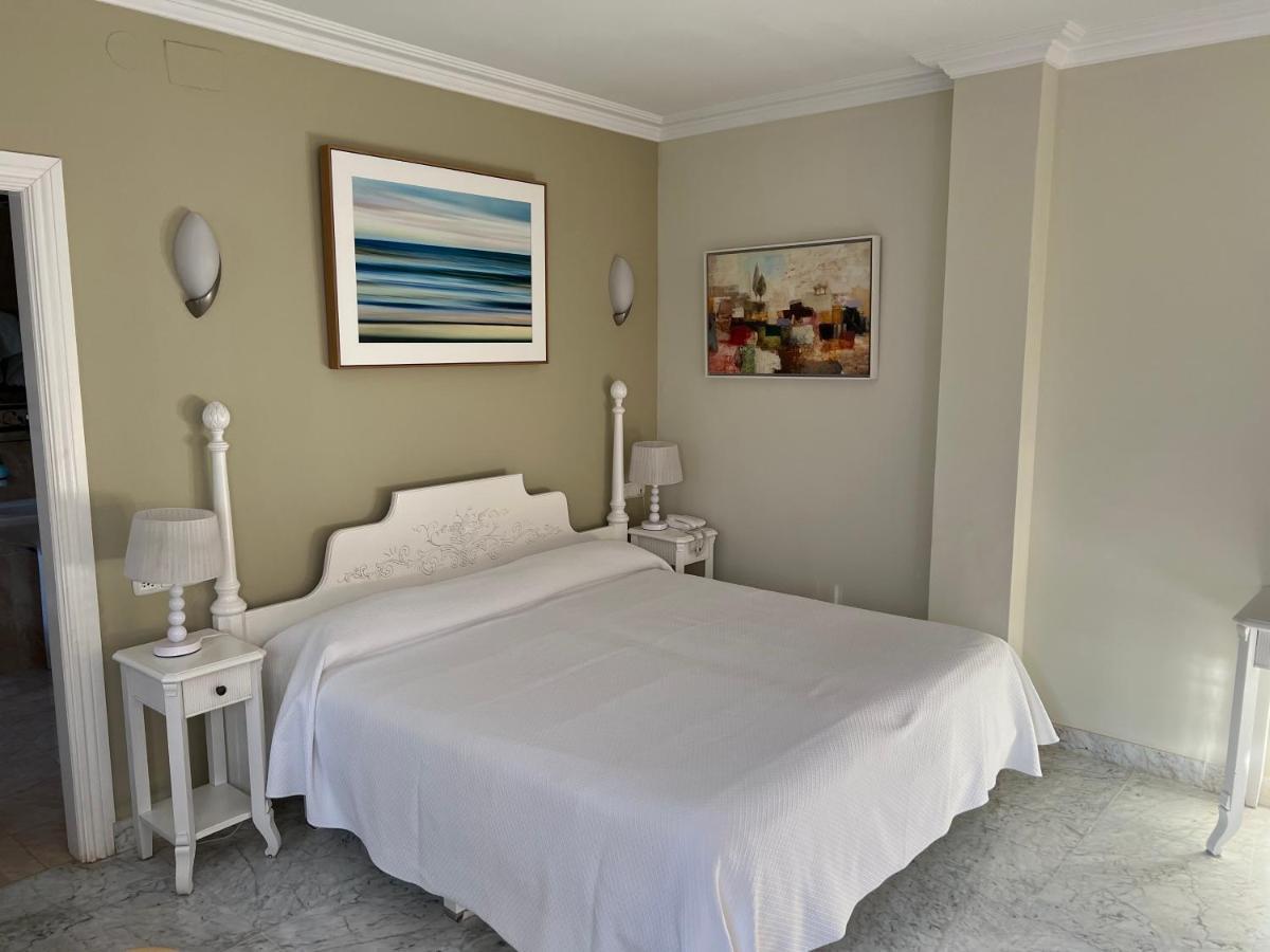Hotel Paraiso Del Mar Nerja Kültér fotó