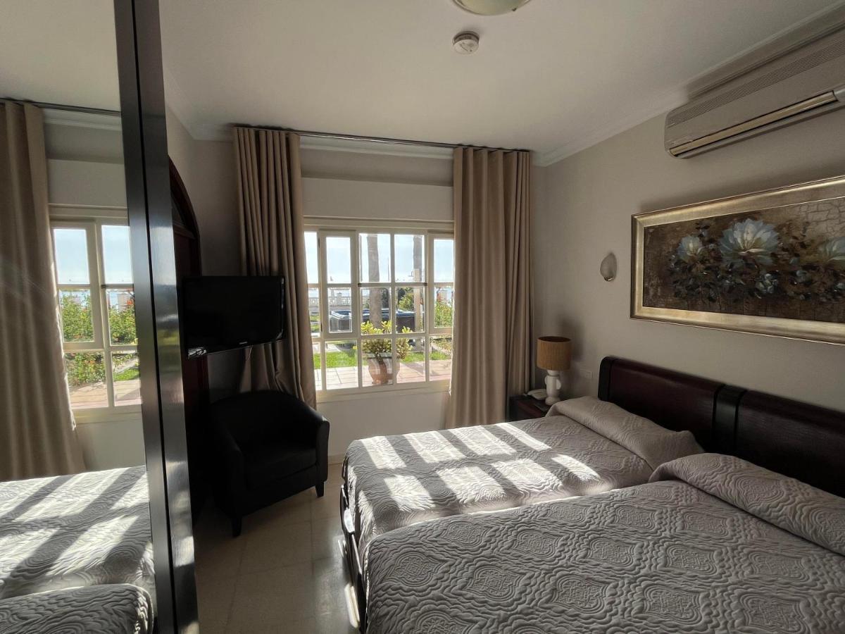 Hotel Paraiso Del Mar Nerja Kültér fotó