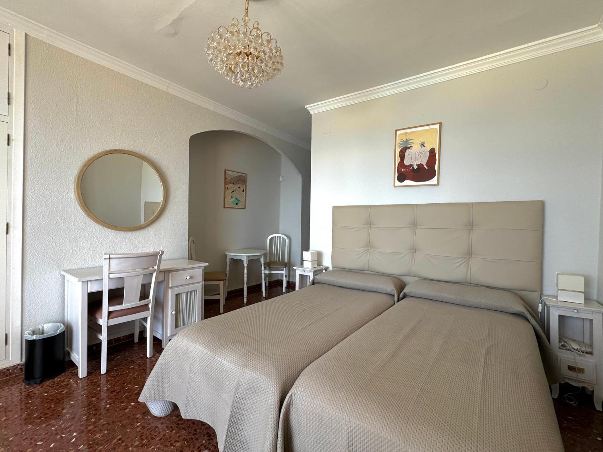 Hotel Paraiso Del Mar Nerja Kültér fotó